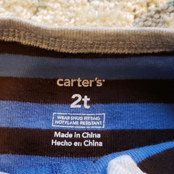 Carters 2T Pajamas - Picture 2 of 2